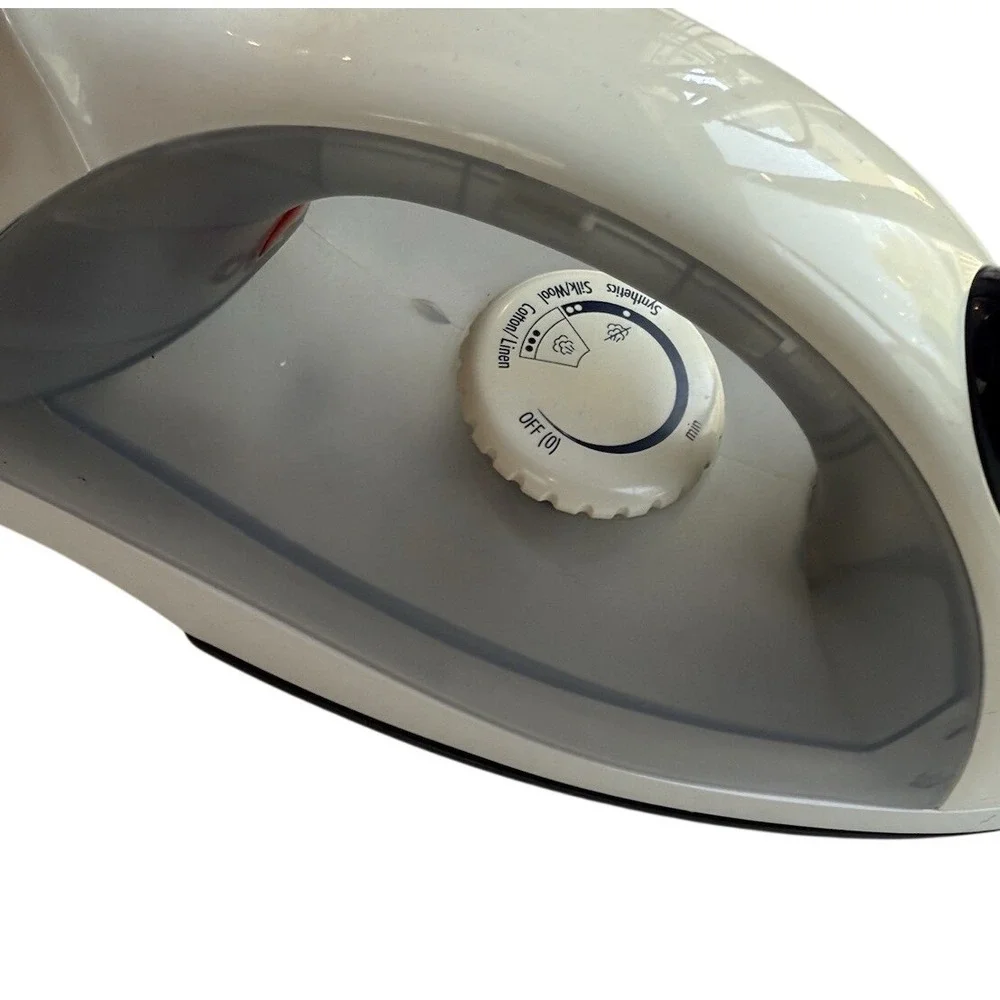 Proctor Silex Compact Travel Steam Iron‎ Corded Adjustable Heat Settings